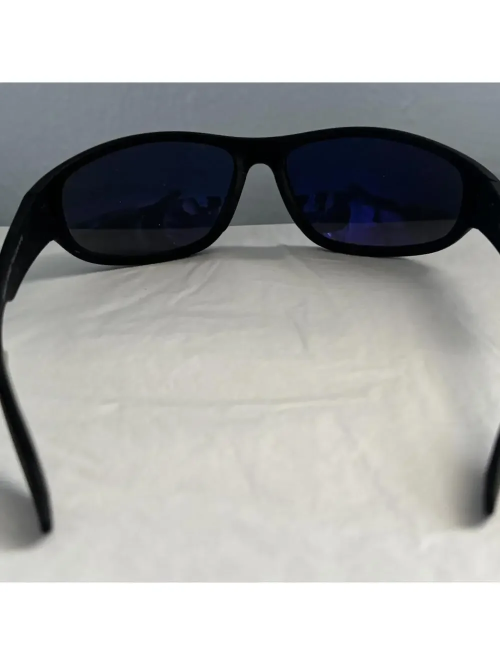 Foster Grant Men's Black Sunglass